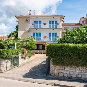  Apartment Marija Kroatien